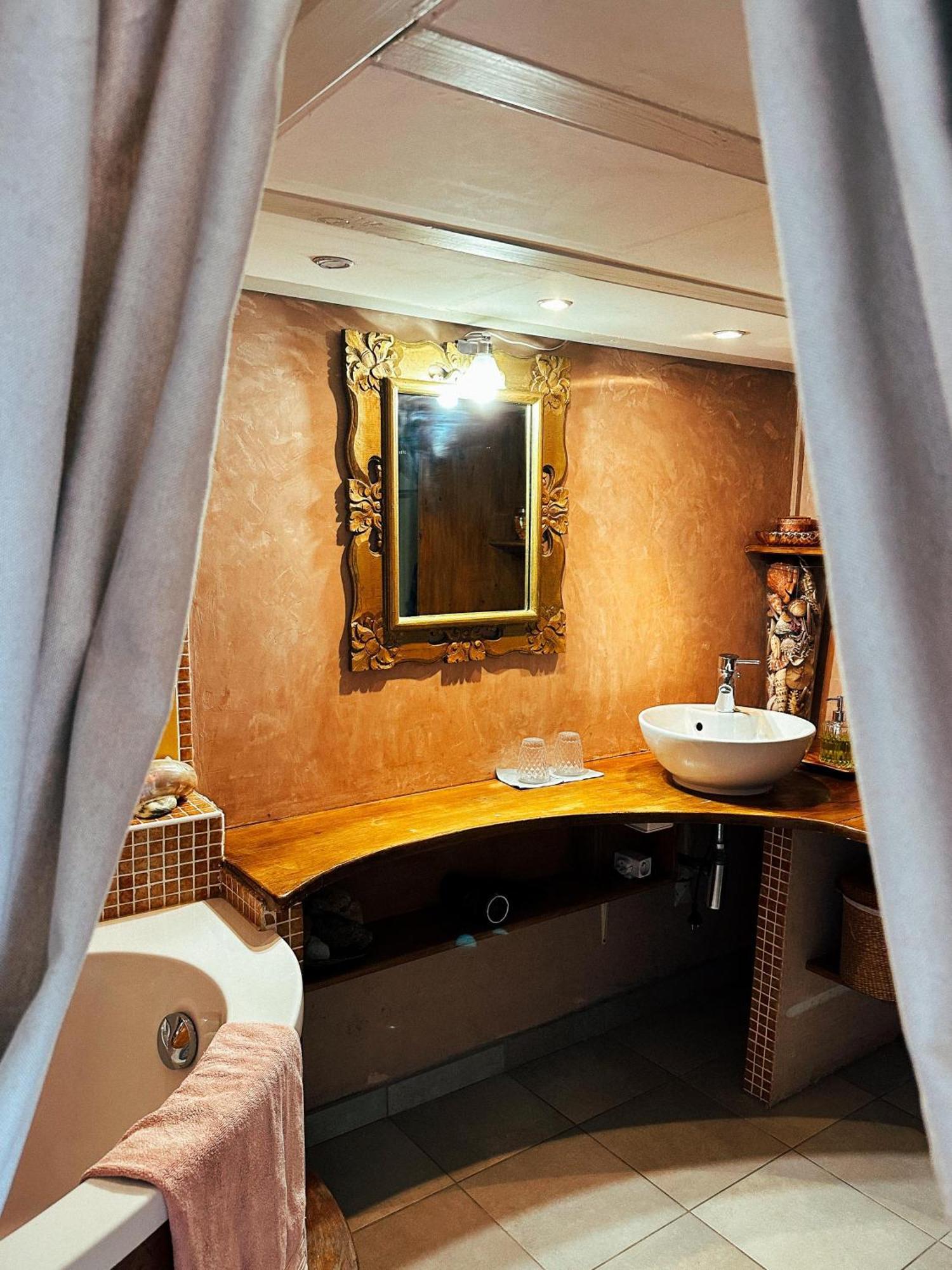 Casaluna, Chambre Climatisee Dans Maison De Village Сотта Экстерьер фото